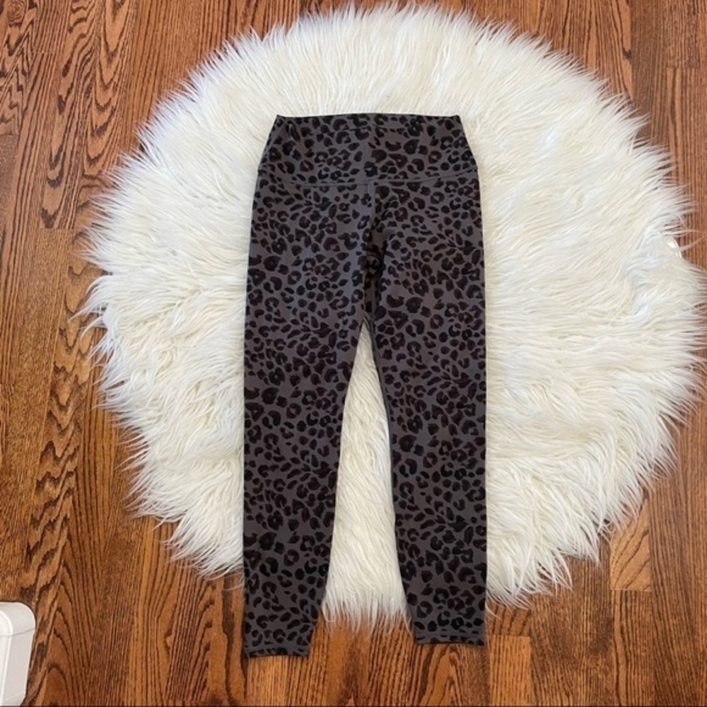 Varley animal print leggings gray size M high rise